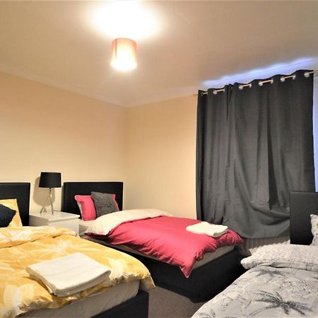 London Zone 2 Lovely 4 Bedroom Apartment - 3 Trowbridge Road Exterior foto