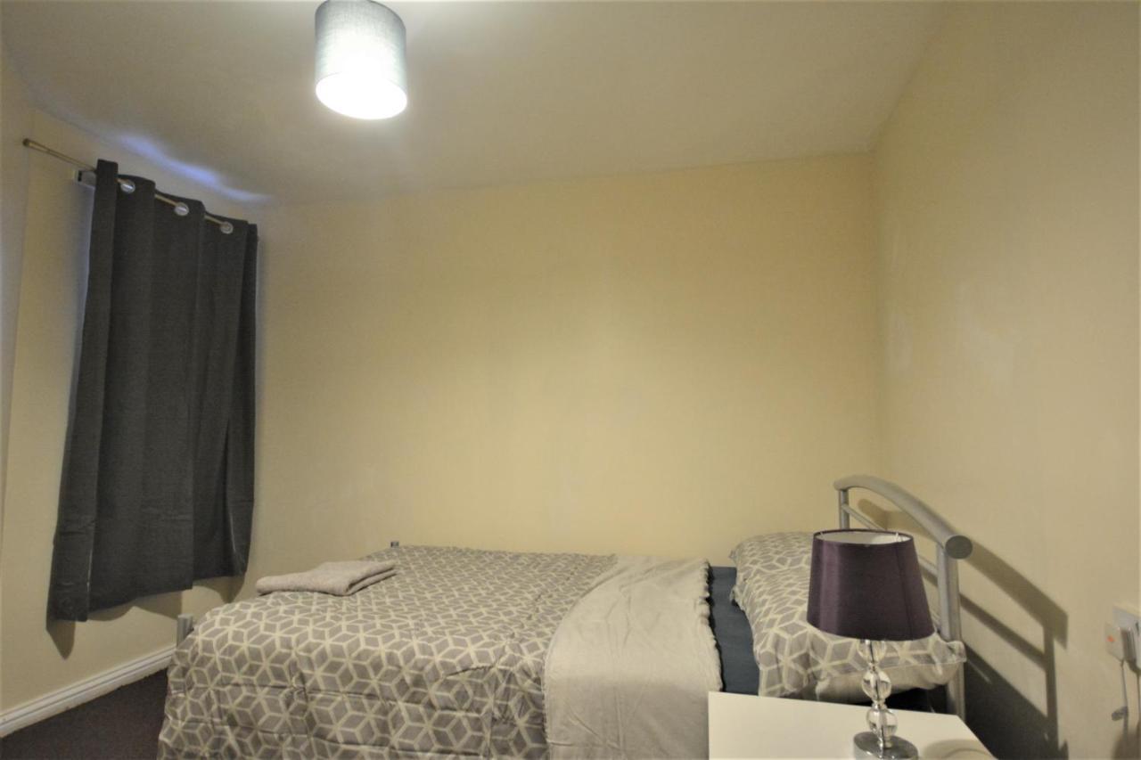 London Zone 2 Lovely 4 Bedroom Apartment - 3 Trowbridge Road Exterior foto